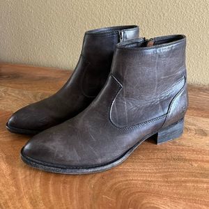 Frye Brooke Short Zip Boot